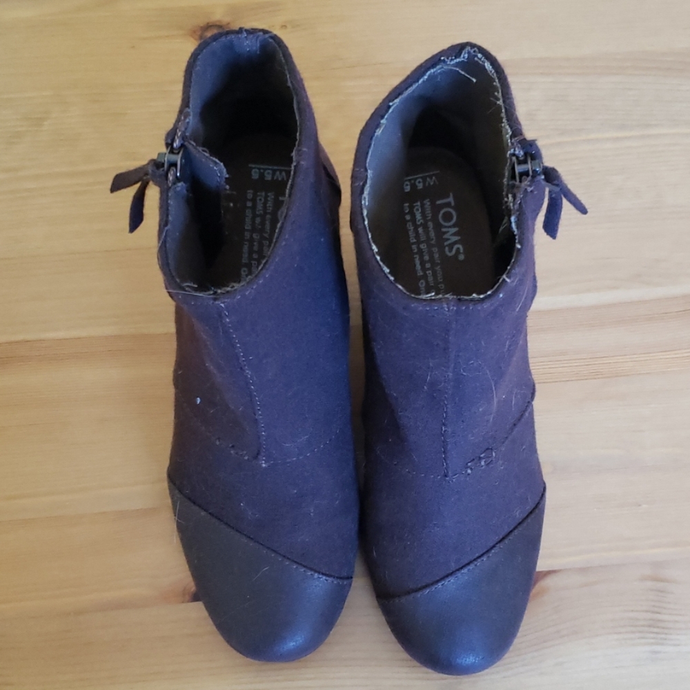 Toms booties